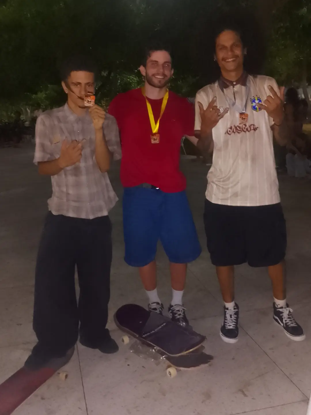Pódio da categoria open do Skate Salva Fest